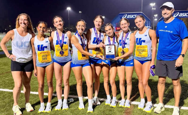 Union Catholic girls cross country team at the Woodbridge Classic
